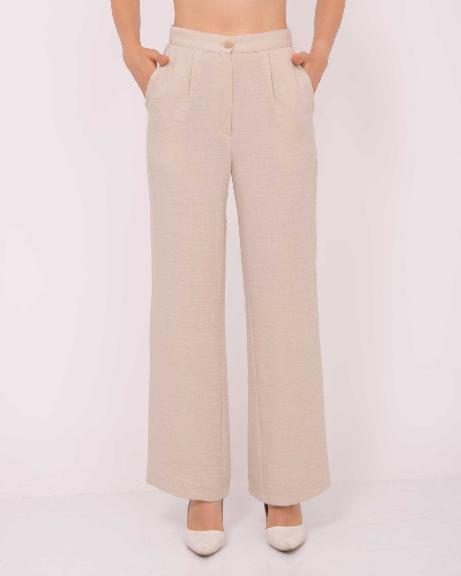Pleated Linen Pants