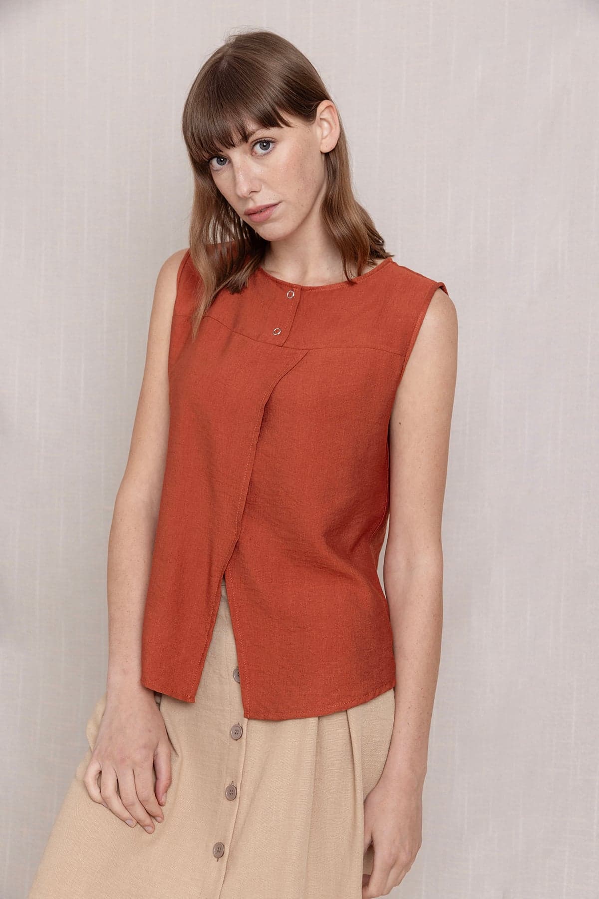 Linen Sleeveless Blouse