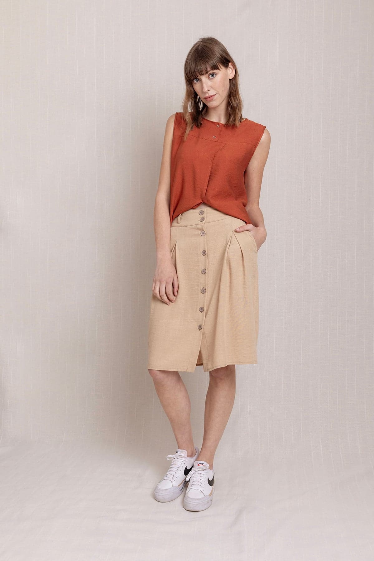 Beige Front Button Pocket Pleated Linen Skirt