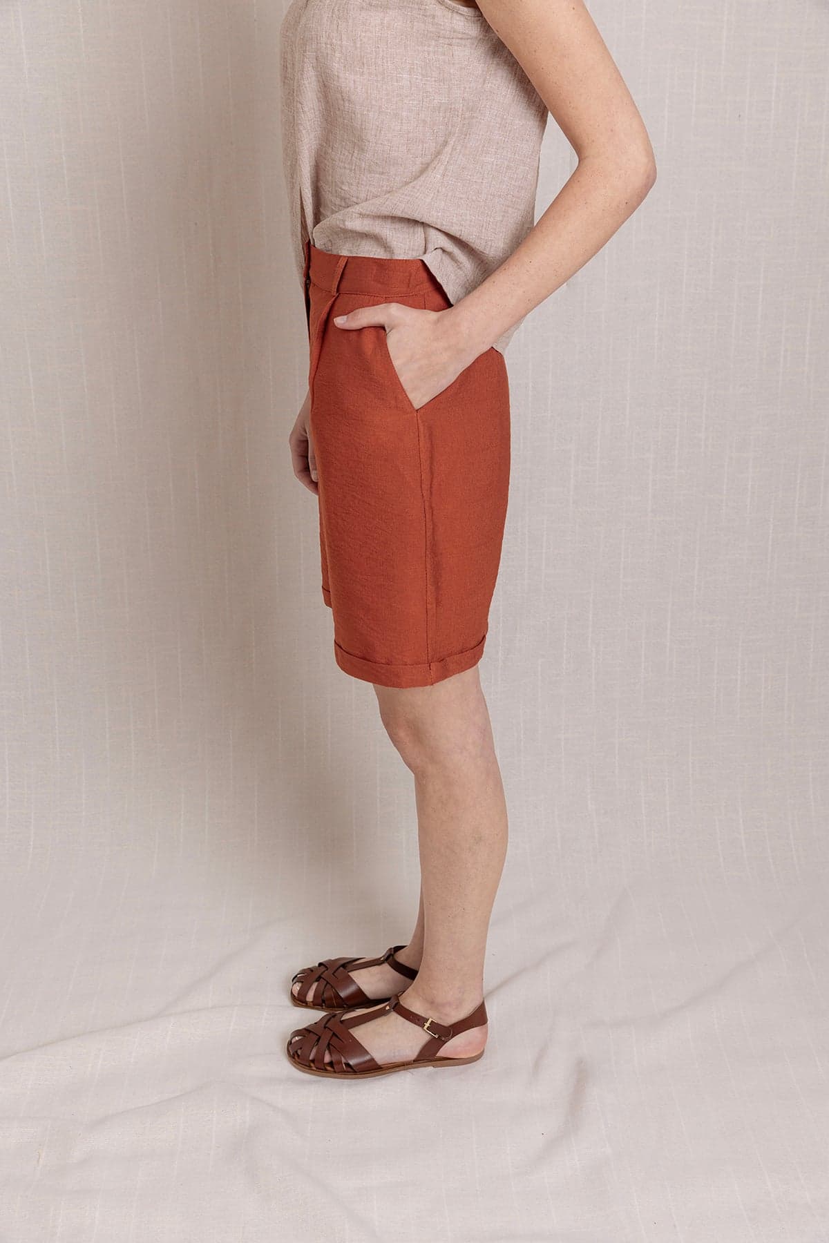 Linen Pleated Double Hem Shorts