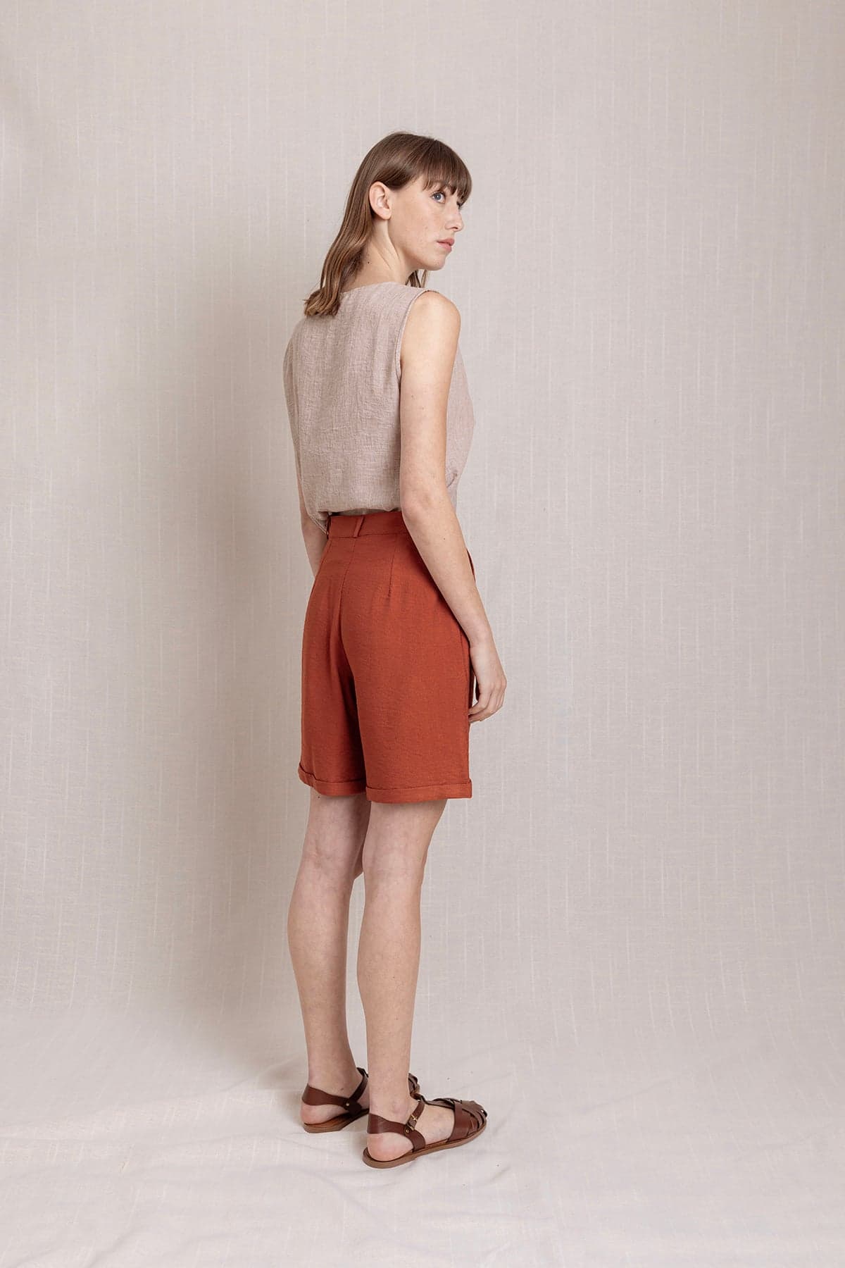 Linen Pleated Double Hem Shorts